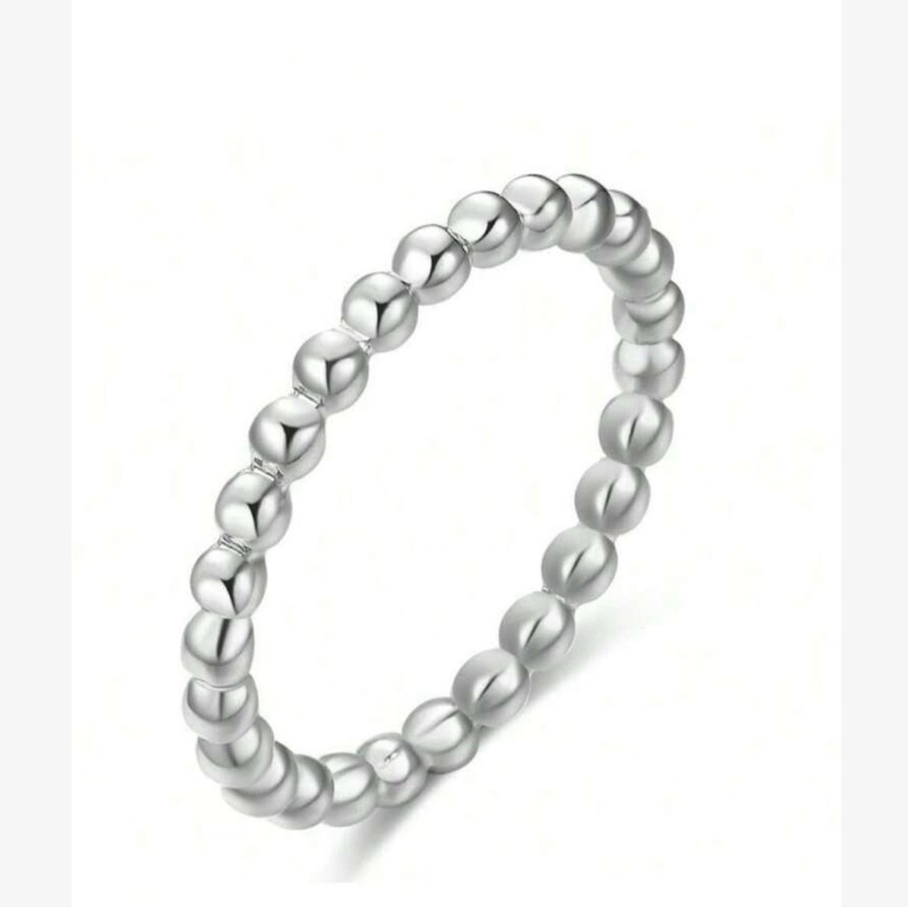 Elegant Silver Beaded Ring size 8